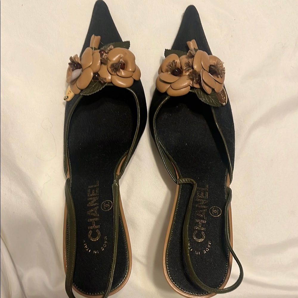 Chanel Black Floral Slingback Flats